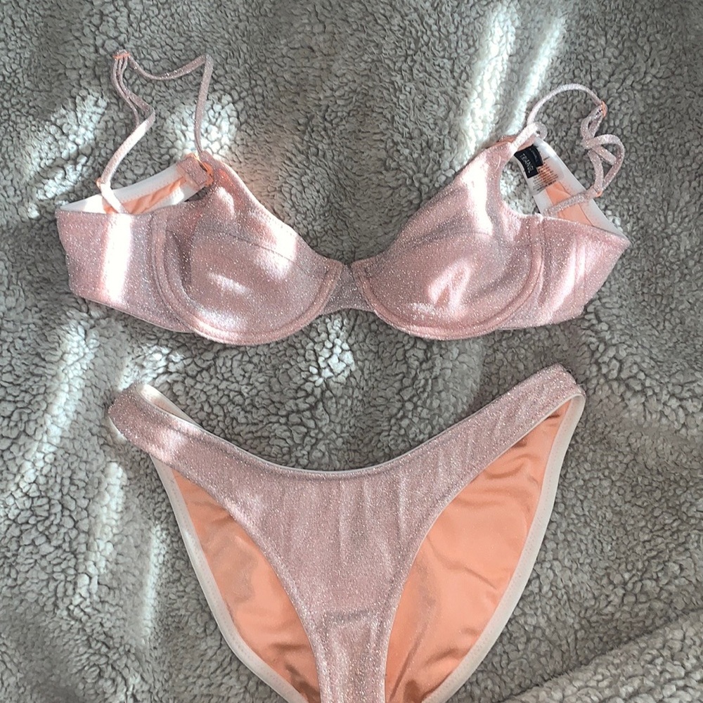 Triangl Lina- blush sparkly swimsuit